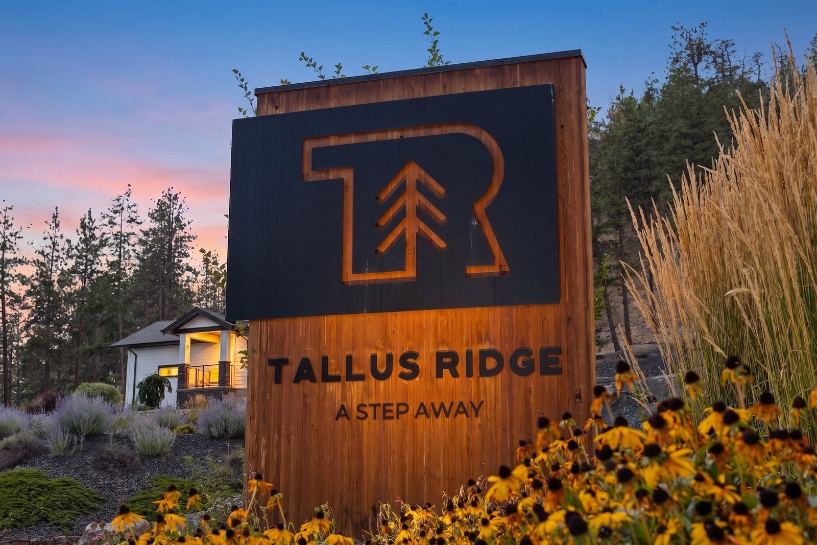 Tallus Ridge sign at sunset