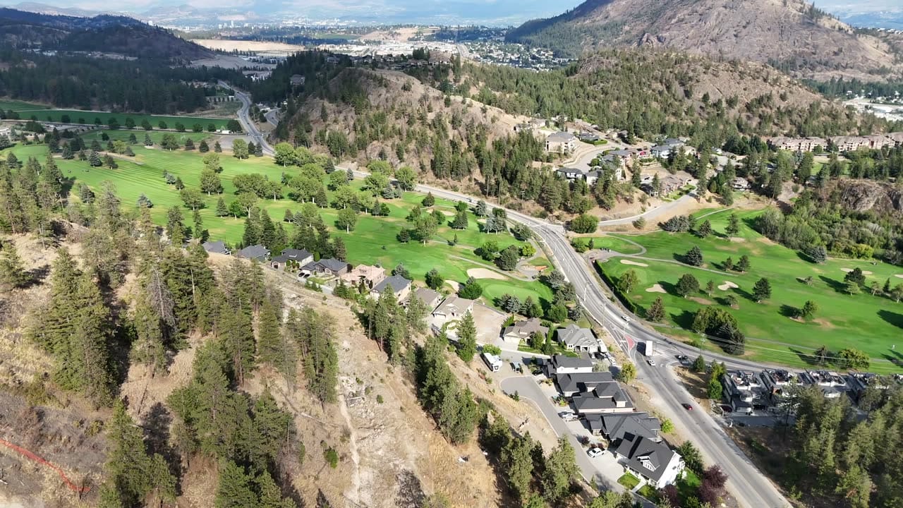 Shannon Lake Golf Club, five minutes from the door.